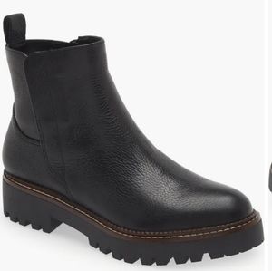 Caslon Miller Chelsea boot 8.5 lug sole